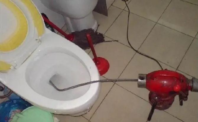 腾冲阳台管道疏通